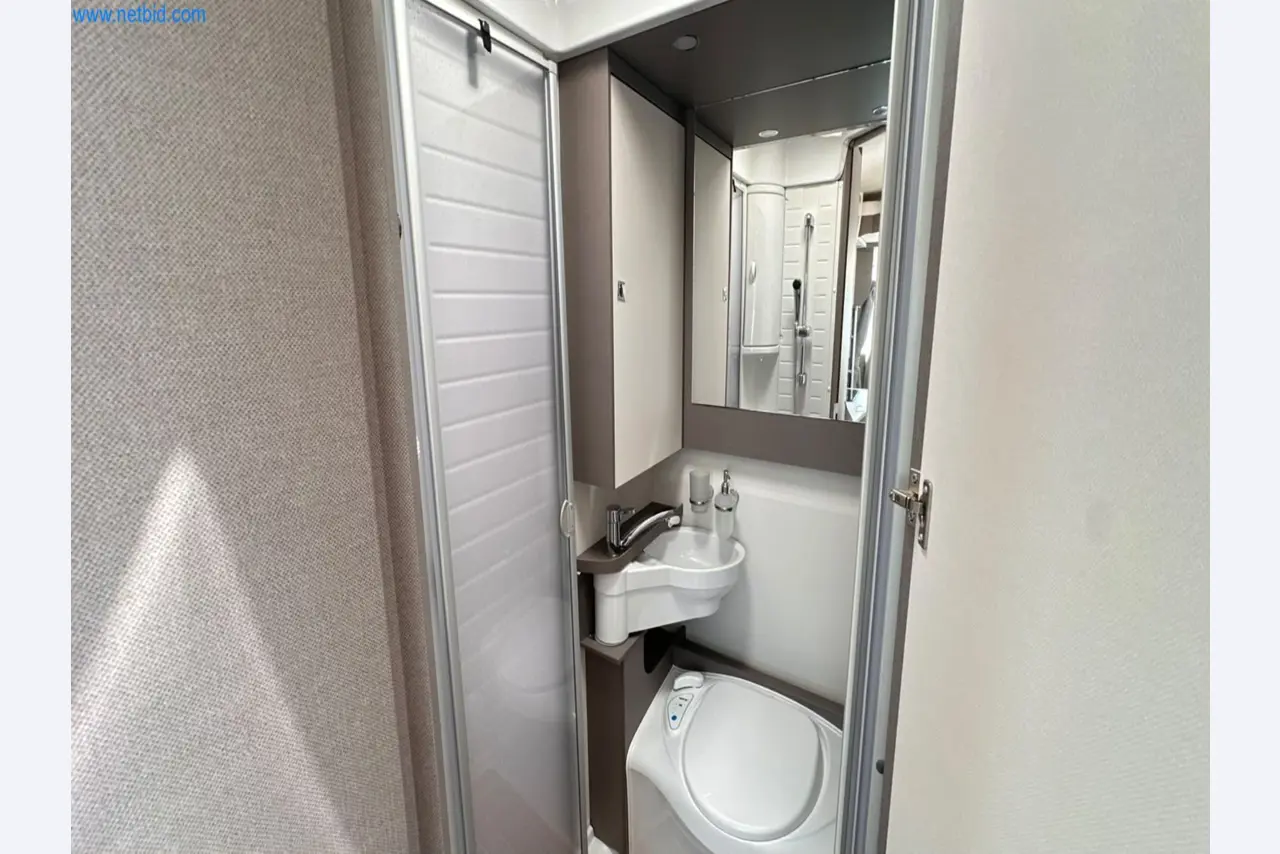 Motorhomes and recreational vehicles, travel trailers, caravan accessories, trucks, office and workshop equipment-11