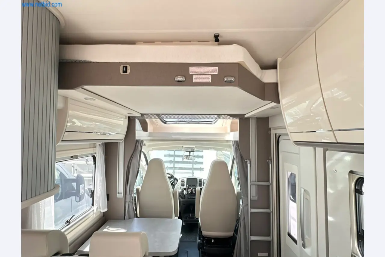 Motorhomes and recreational vehicles, travel trailers, caravan accessories, trucks, office and workshop equipment-12