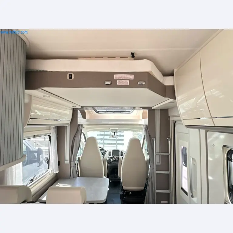 Motorhomes and recreational vehicles, travel trailers, caravan accessories, trucks, office and workshop equipment-12