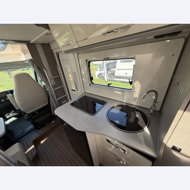 Motorhomes and recreational vehicles, travel trailers, RV accessories, trucks, office and workshop equipment-15