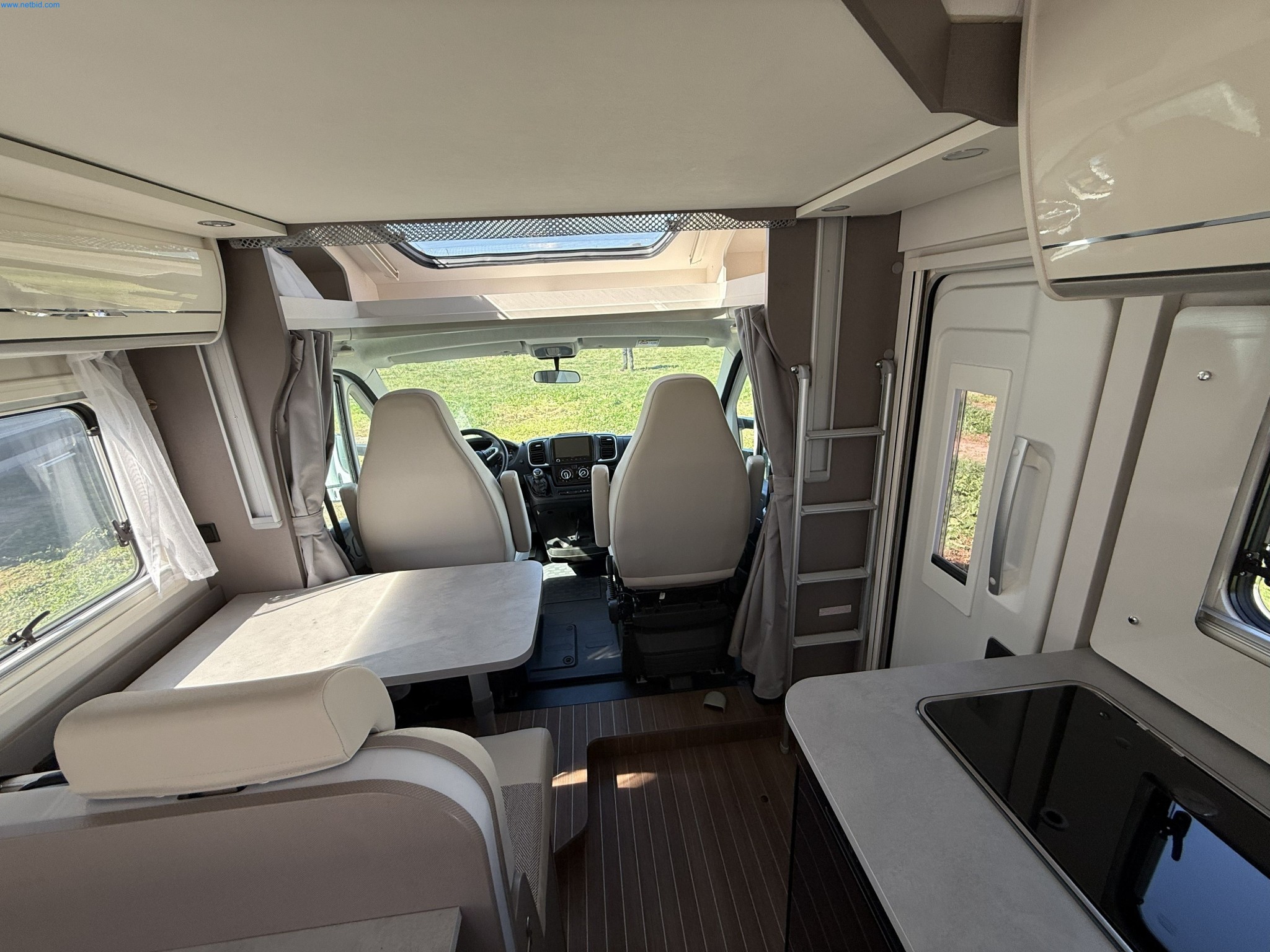 Motorhomes and recreational vehicles, travel trailers, RV accessories, trucks, office and workshop equipment-16
