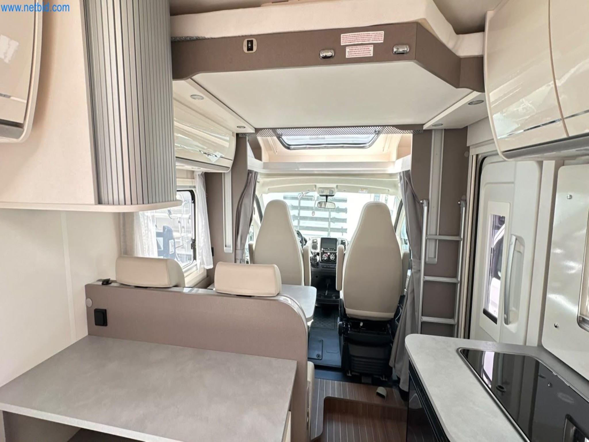 Motorhomes and recreational vehicles, travel trailers, caravan accessories, trucks, office and workshop equipment-3