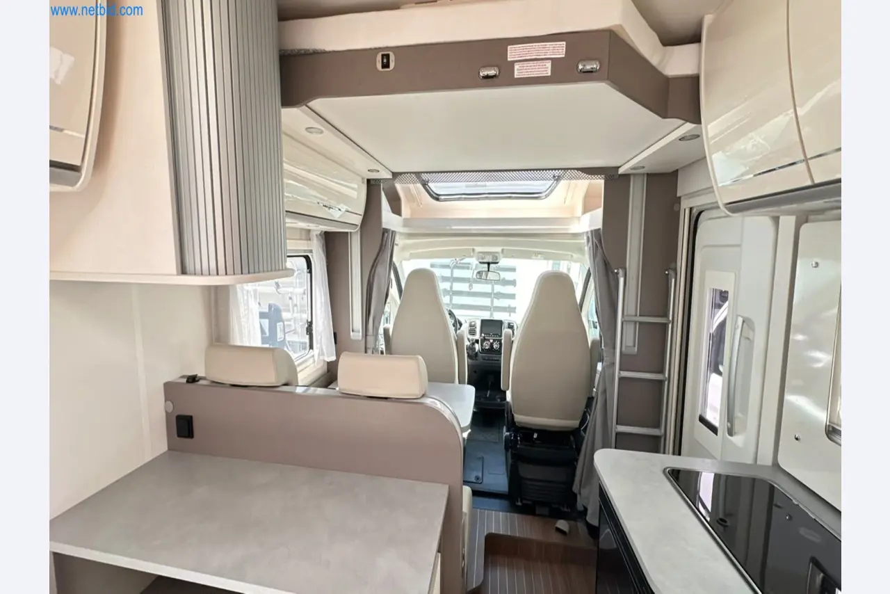 Motorhomes and recreational vehicles, travel trailers, caravan accessories, trucks, office and workshop equipment-3