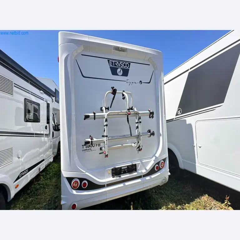 Motorhomes and recreational vehicles, travel trailers, caravan accessories, trucks, office and workshop equipment-7