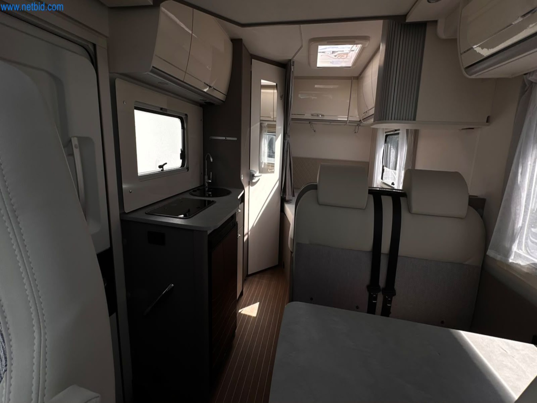 Motorhomes and recreational vehicles, travel trailers, caravan accessories, trucks, office and workshop equipment-9