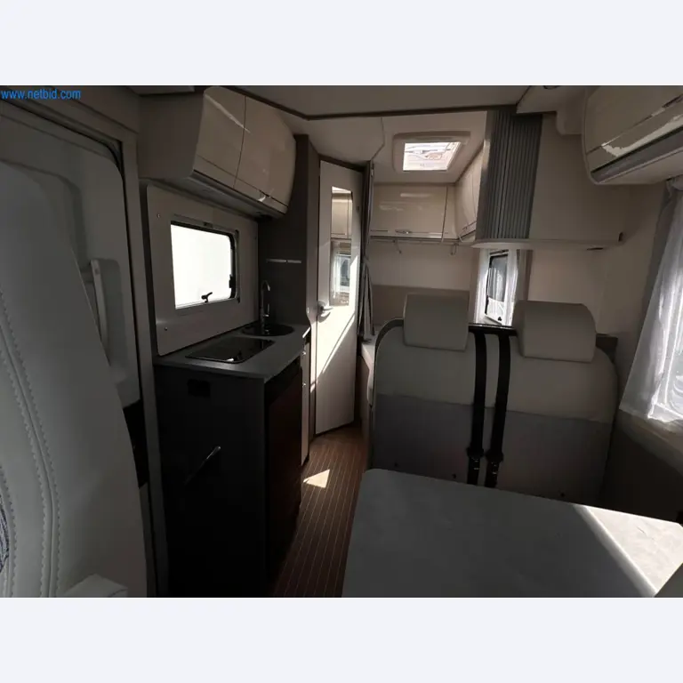 Motorhomes and recreational vehicles, travel trailers, caravan accessories, trucks, office and workshop equipment-9