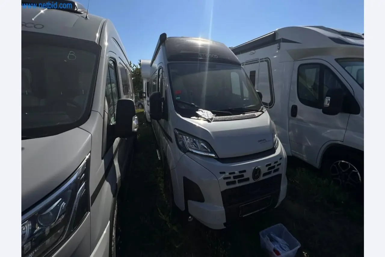 Motorhomes and recreational vehicles, travel trailers, caravan accessories, trucks, office and workshop equipment-14