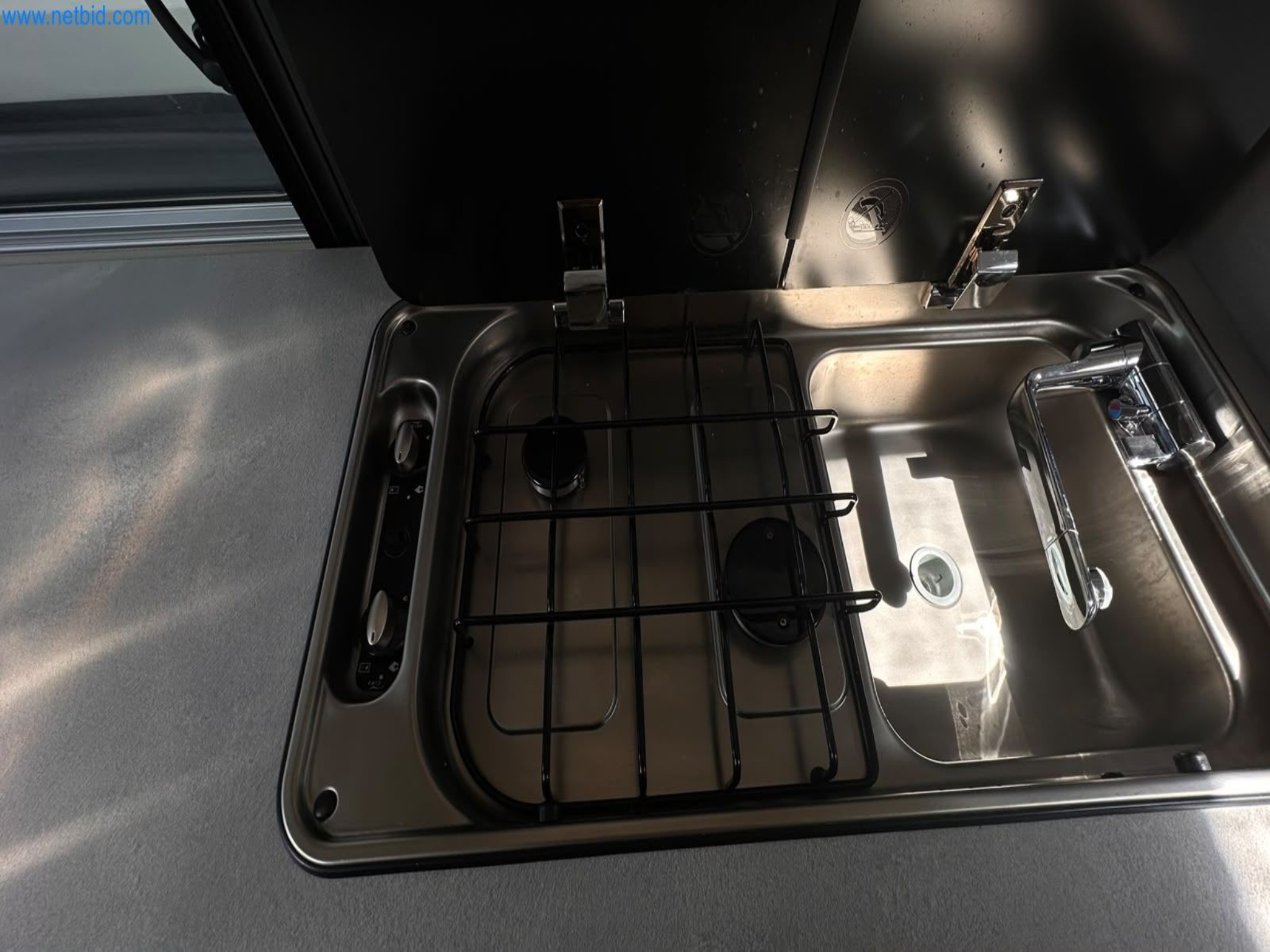 Motorhomes and recreational vehicles, travel trailers, caravan accessories, trucks, office and workshop equipment-5
