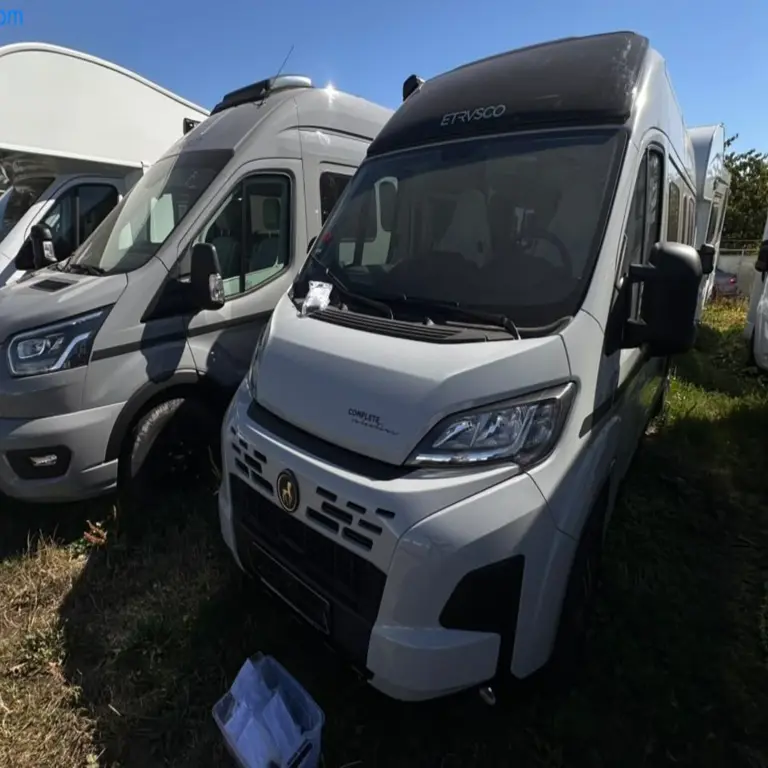 Partially integrated camper van Fiat Etrusco