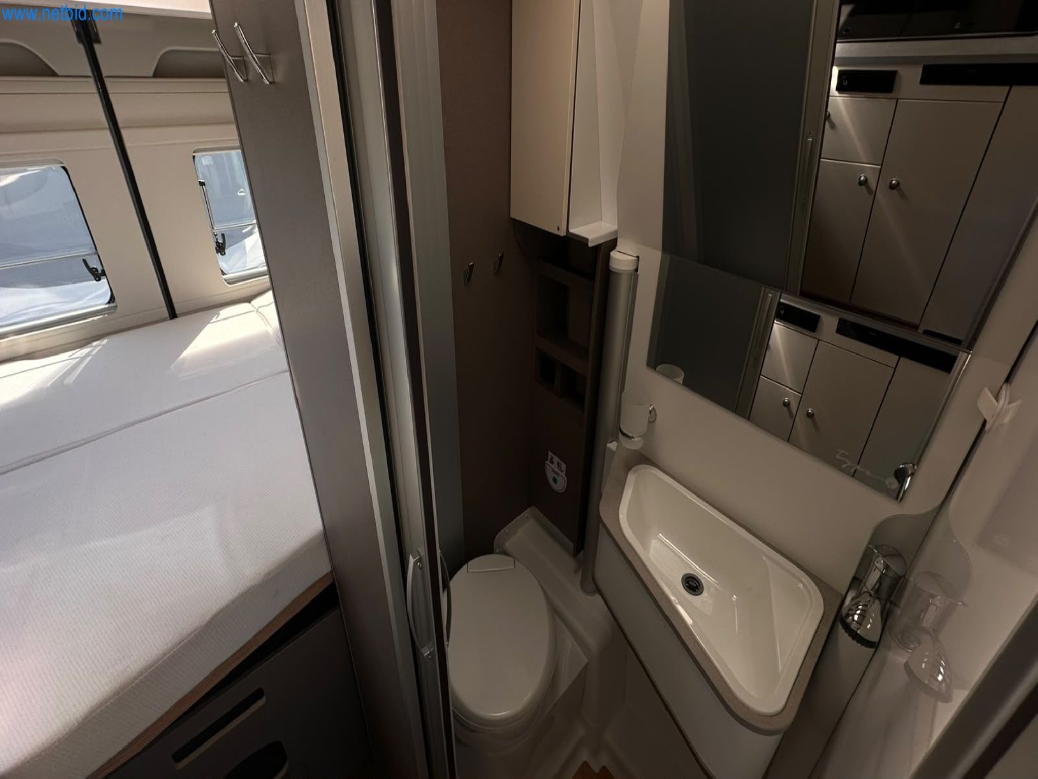 Motorhomes and recreational vehicles, travel trailers, caravan accessories, trucks, office and workshop equipment-9