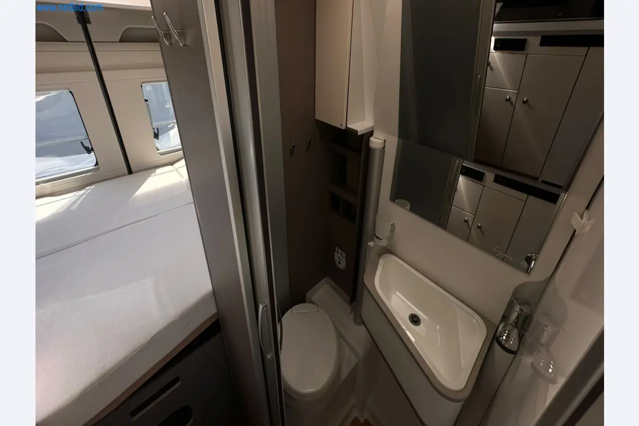 Motorhomes and recreational vehicles, travel trailers, caravan accessories, trucks, office and workshop equipment-9