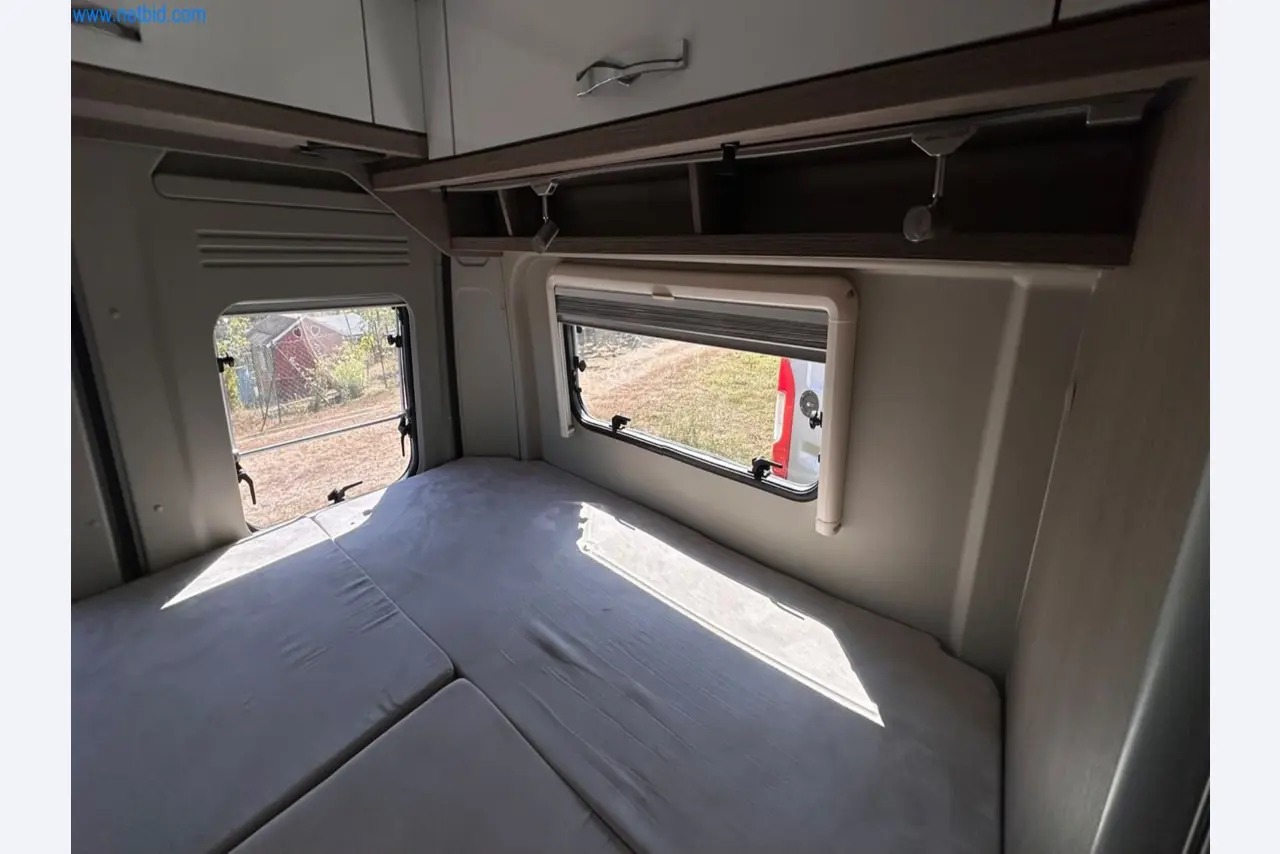 Motorhomes and recreational vehicles, travel trailers, caravan accessories, trucks, office and workshop equipment-3