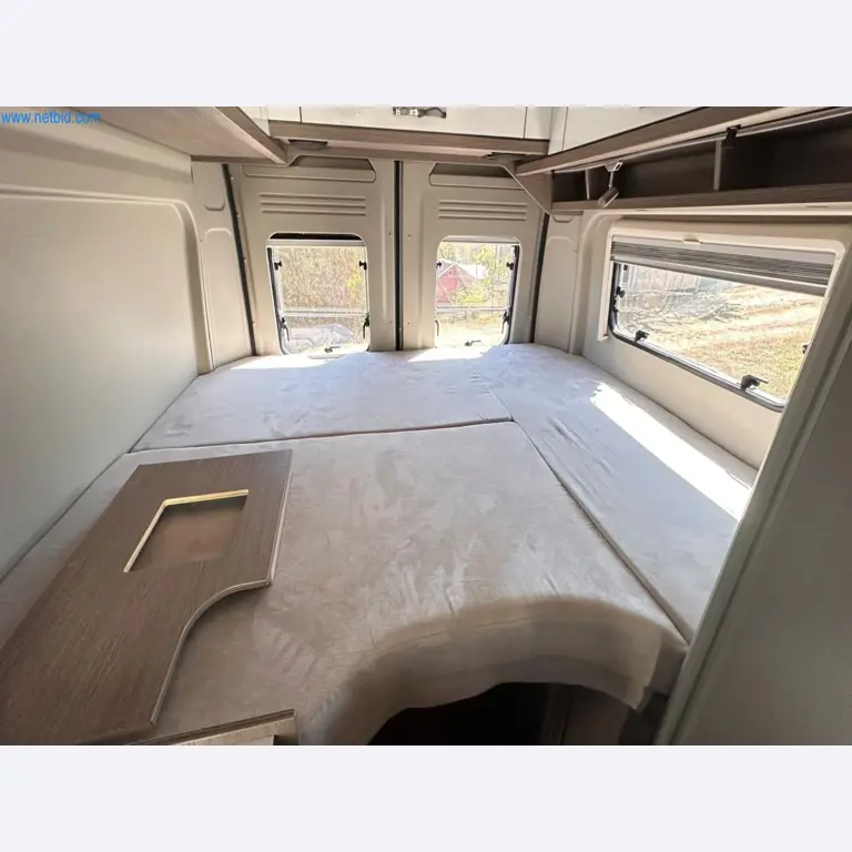 Motorhomes and recreational vehicles, travel trailers, caravan accessories, trucks, office and workshop equipment-9