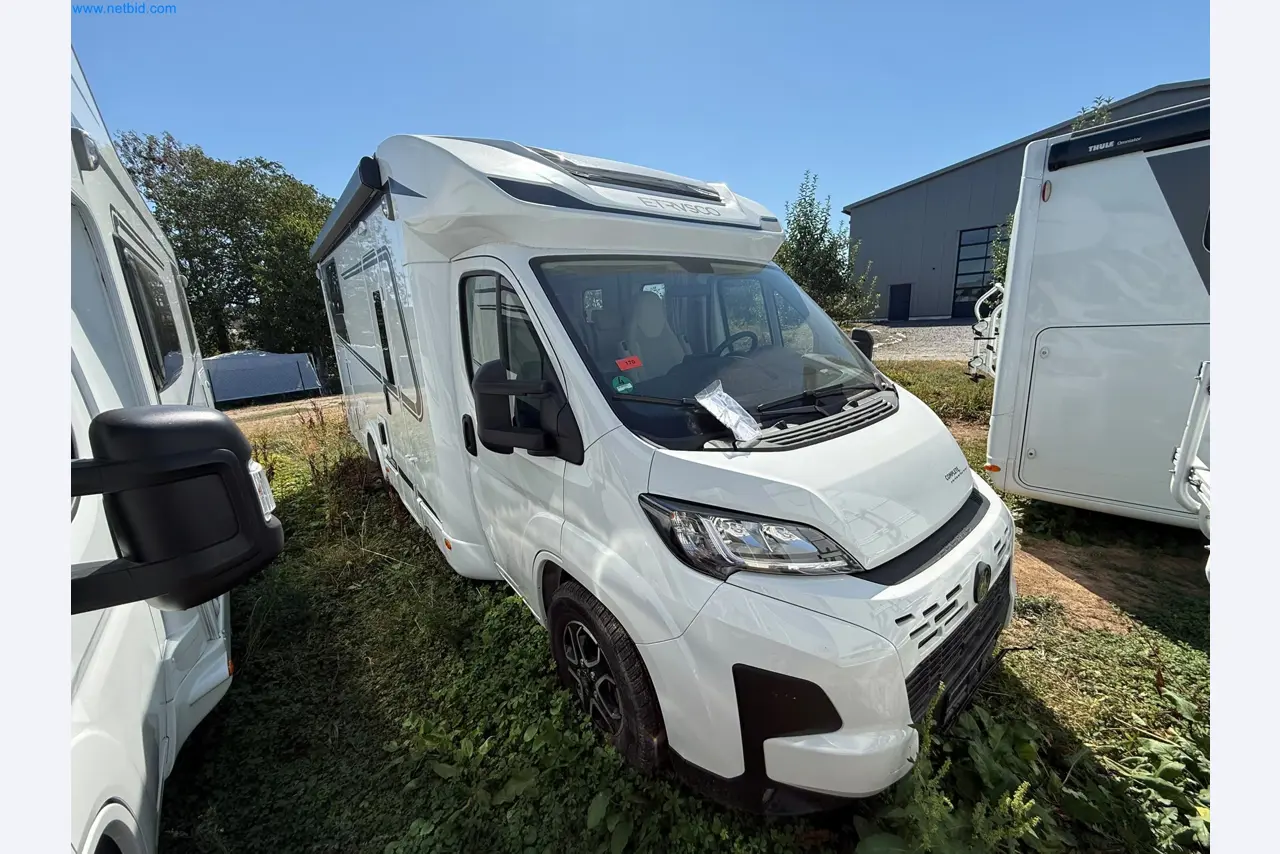 Motorhomes and recreational vehicles, travel trailers, caravan accessories, trucks, office and workshop equipment-13