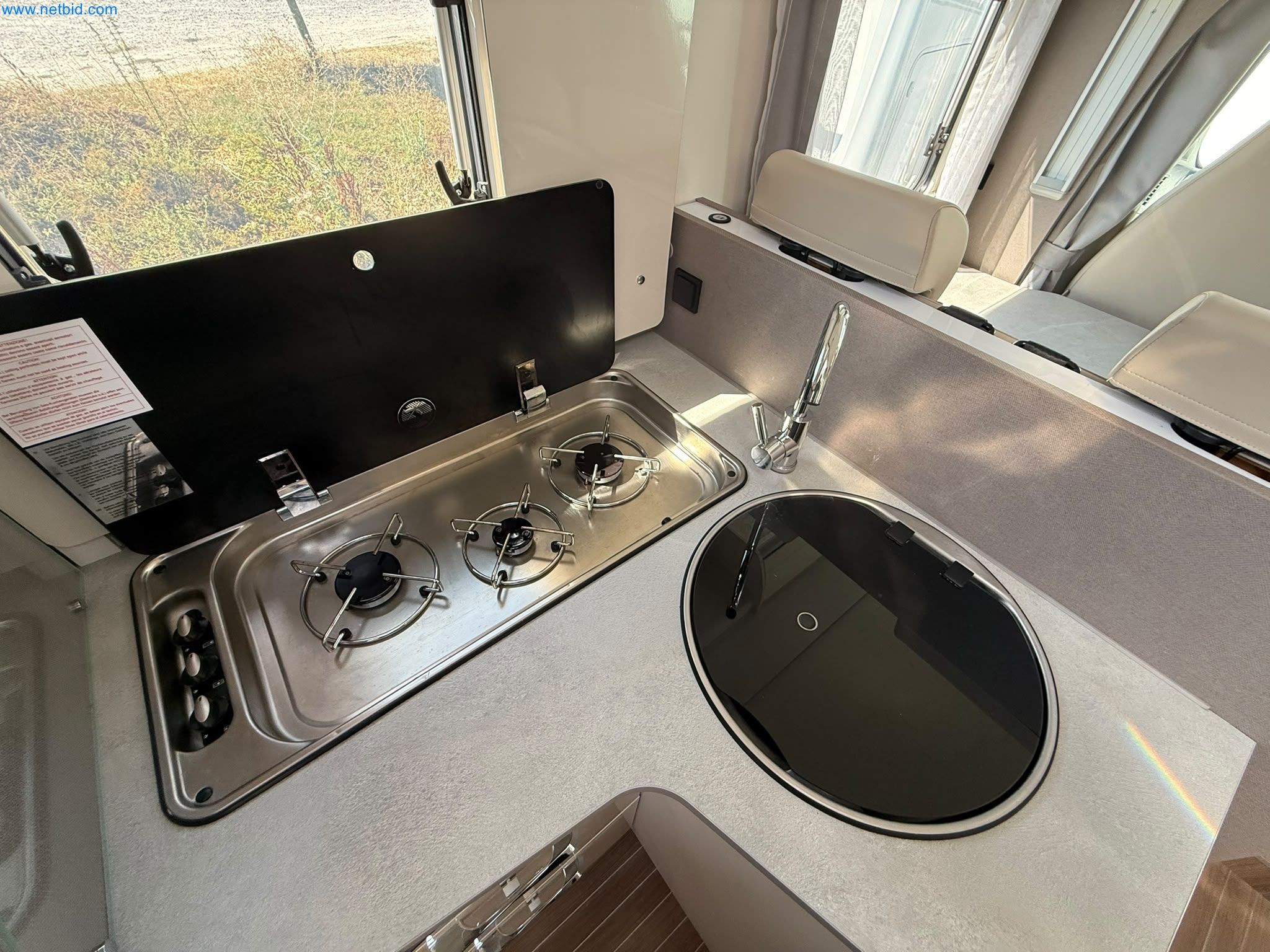 Motorhomes and recreational vehicles, travel trailers, caravan accessories, trucks, office and workshop equipment-15