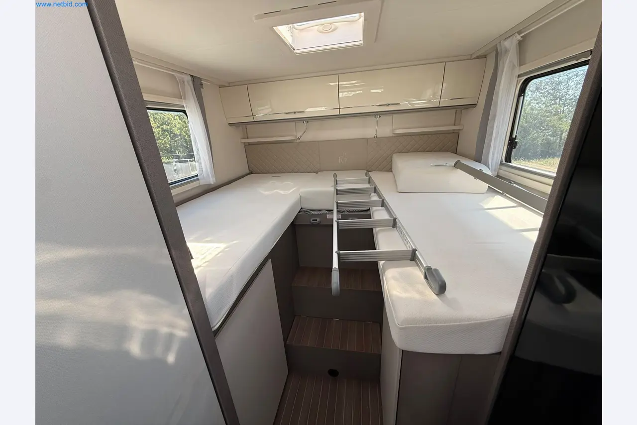 Motorhomes and recreational vehicles, travel trailers, caravan accessories, trucks, office and workshop equipment-17