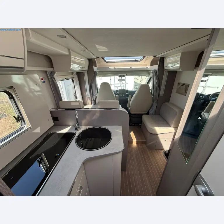 Motorhomes and recreational vehicles, travel trailers, caravan accessories, trucks, office and workshop equipment-20