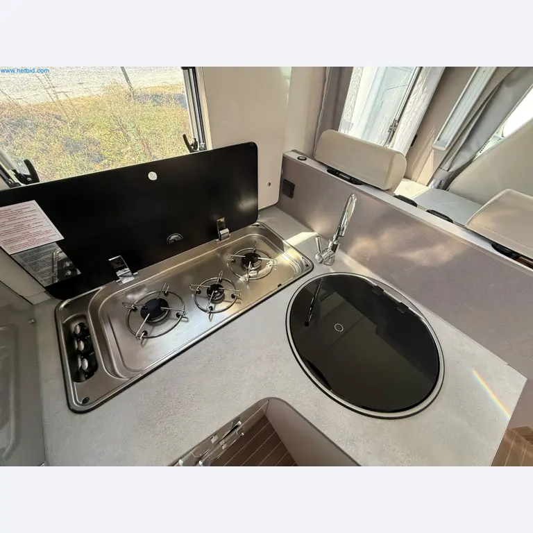 Motorhomes and recreational vehicles, travel trailers, caravan accessories, trucks, office and workshop equipment-6