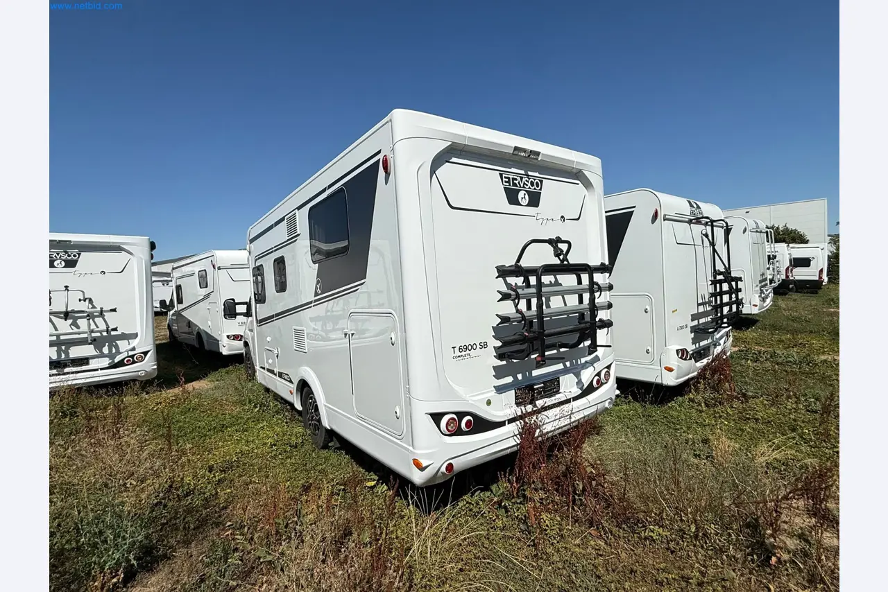 Motorhomes and recreational vehicles, travel trailers, caravan accessories, trucks, office and workshop equipment-7