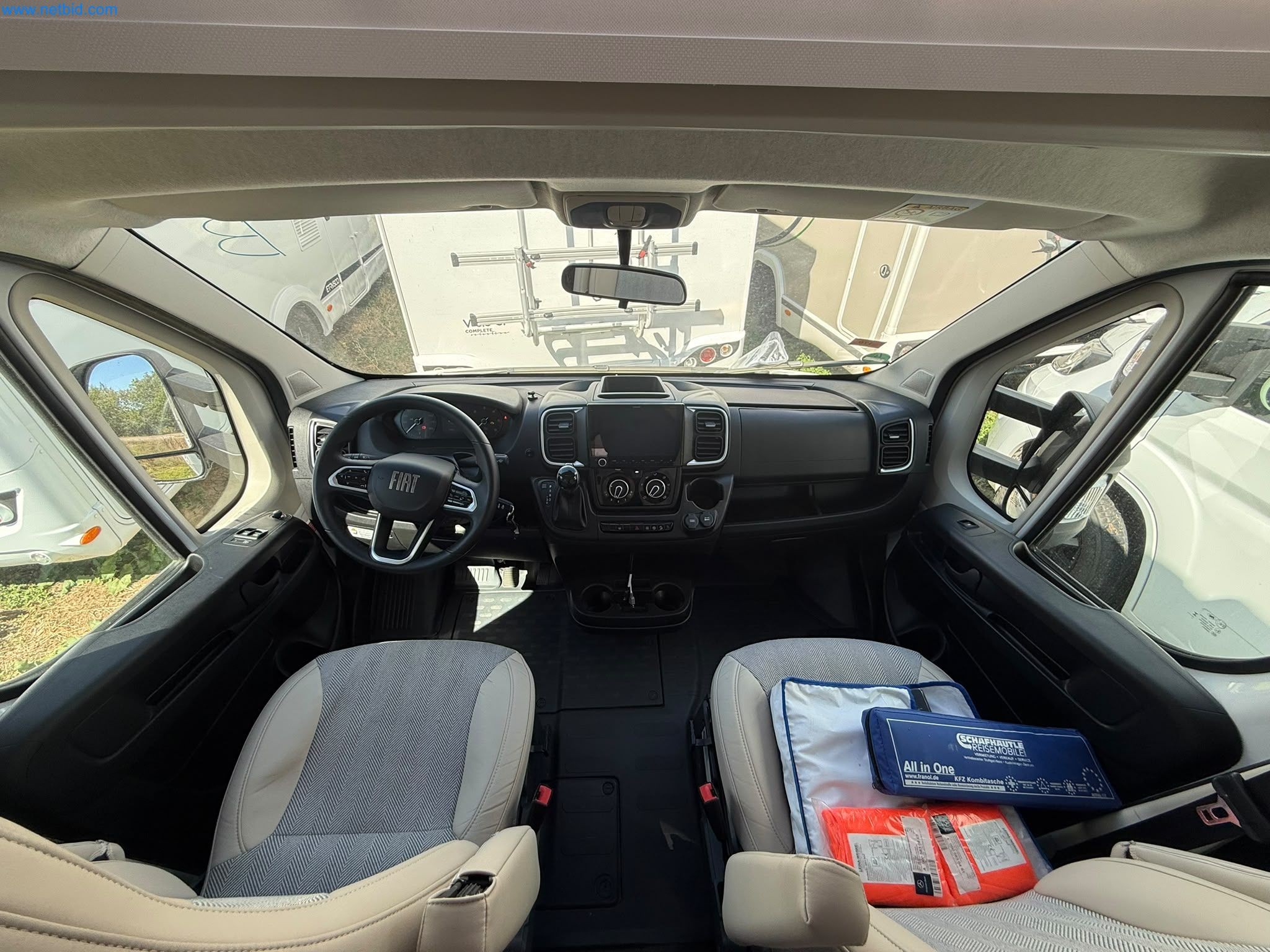 Motorhomes and recreational vehicles, travel trailers, caravan accessories, trucks, office and workshop equipment-10