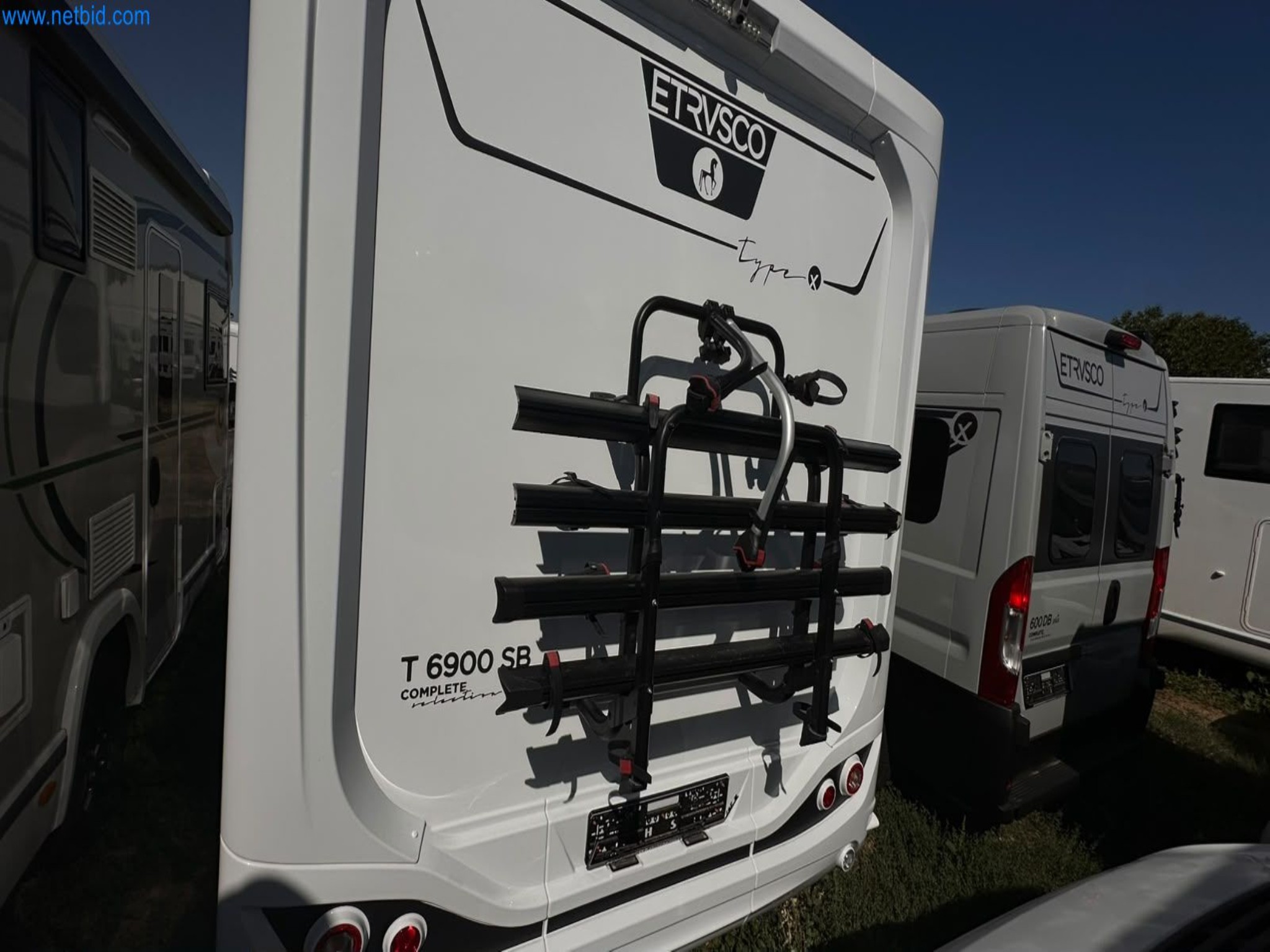 Motorhomes and recreational vehicles, travel trailers, caravan accessories, trucks, office and workshop equipment-13
