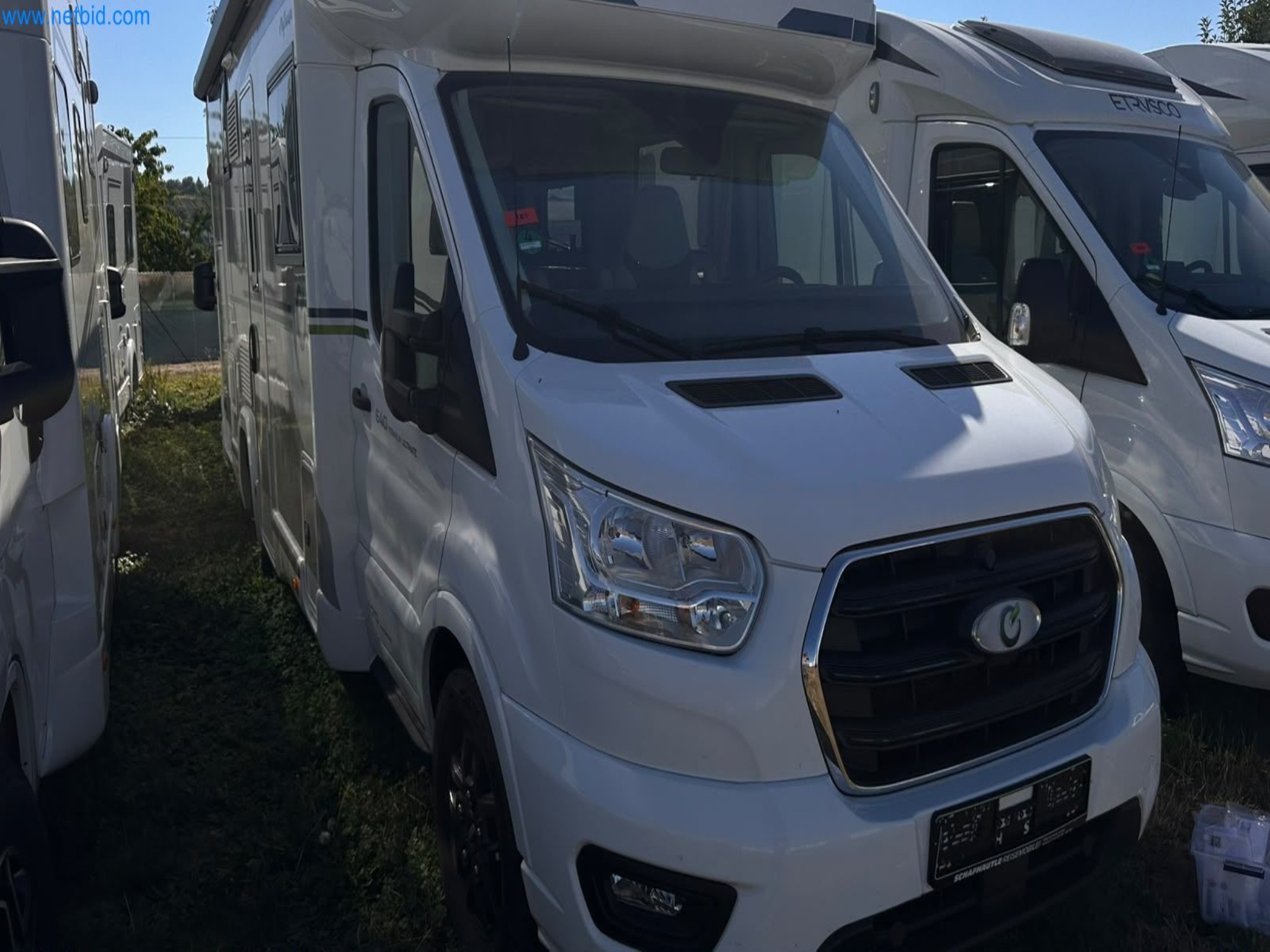 Motorhomes and recreational vehicles, travel trailers, caravan accessories, trucks, office and workshop equipment-14