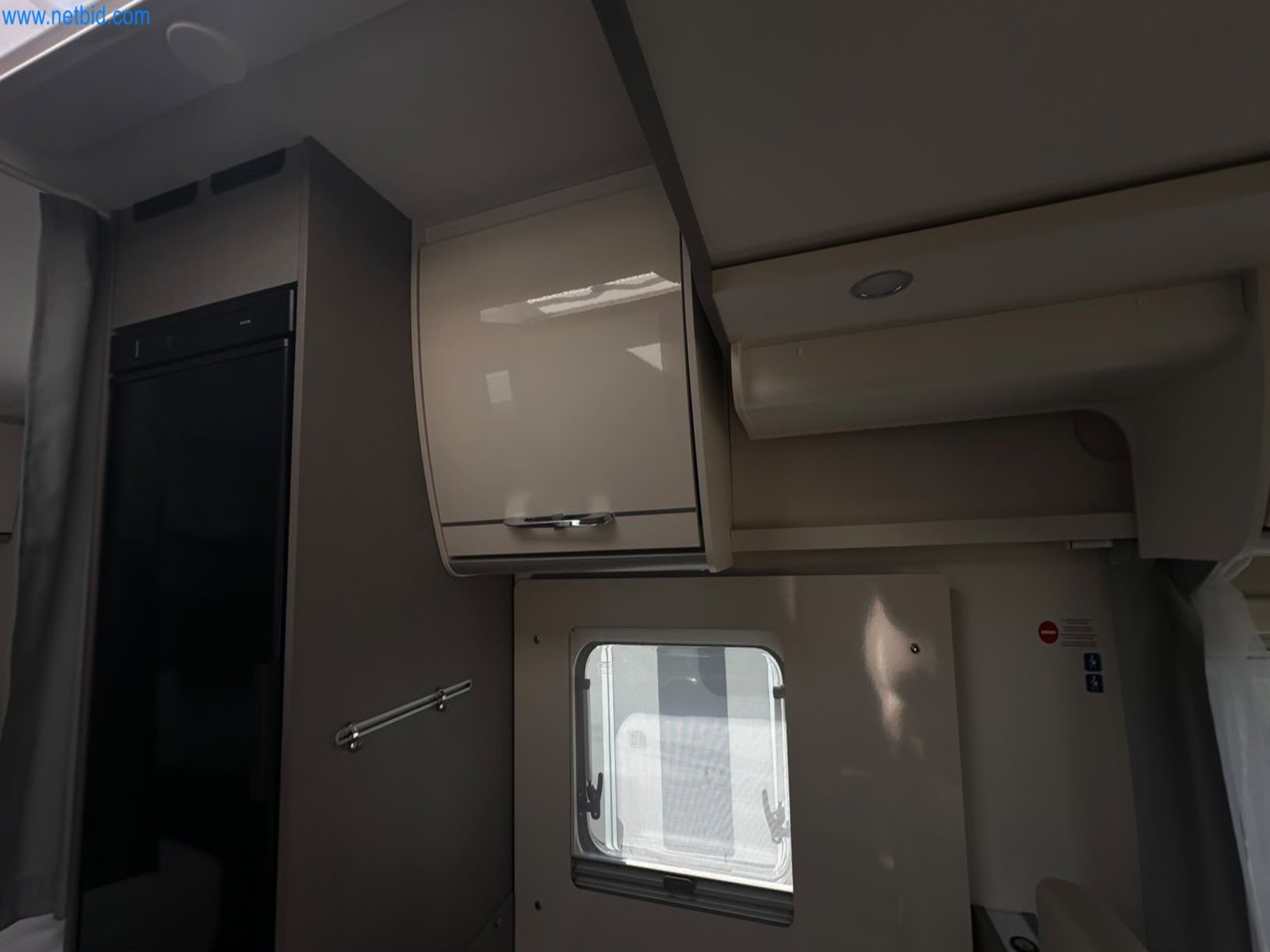 Motorhomes and recreational vehicles, travel trailers, caravan accessories, trucks, office and workshop equipment-18