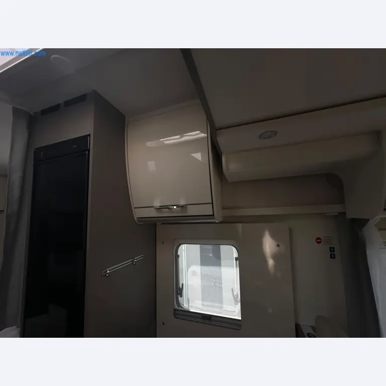 Motorhomes and recreational vehicles, travel trailers, caravan accessories, trucks, office and workshop equipment-18