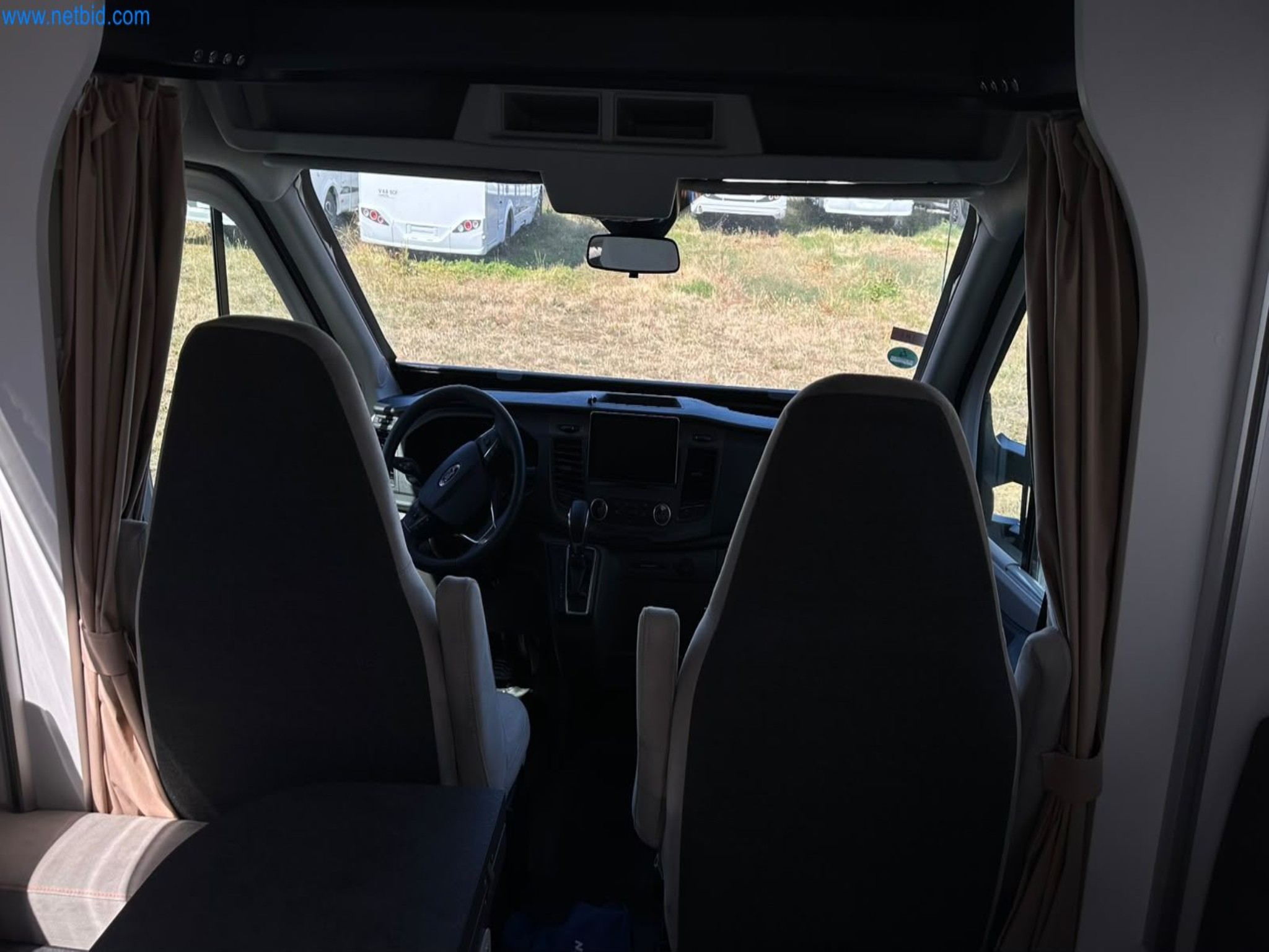Motorhomes and recreational vehicles, travel trailers, caravan accessories, trucks, office and workshop equipment-20