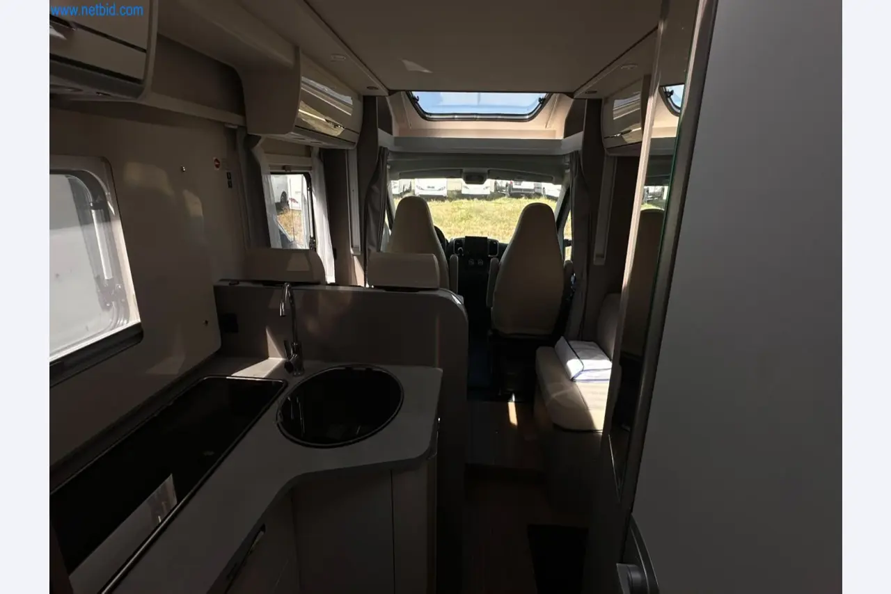 Motorhomes and recreational vehicles, travel trailers, caravan accessories, trucks, office and workshop equipment-23