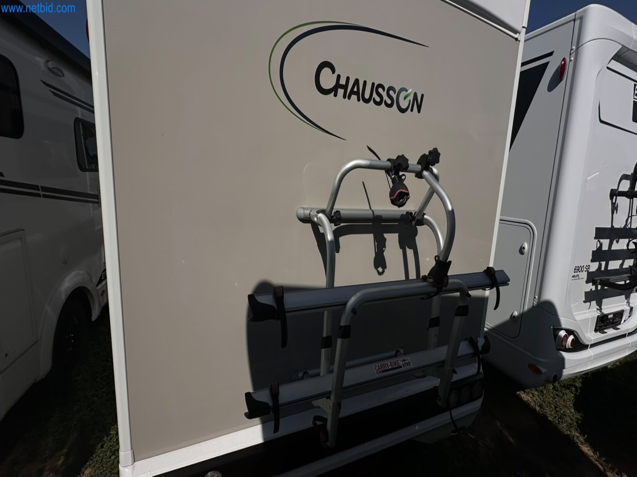 Motorhomes and recreational vehicles, travel trailers, caravan accessories, trucks, office and workshop equipment-24