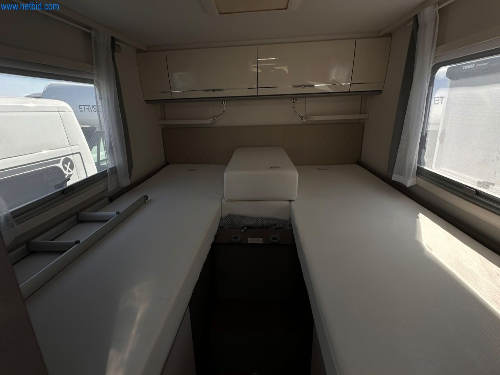 Motorhomes and recreational vehicles, travel trailers, caravan accessories, trucks, office and workshop equipment-29