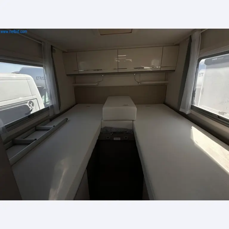 Motorhomes and recreational vehicles, travel trailers, caravan accessories, trucks, office and workshop equipment-29