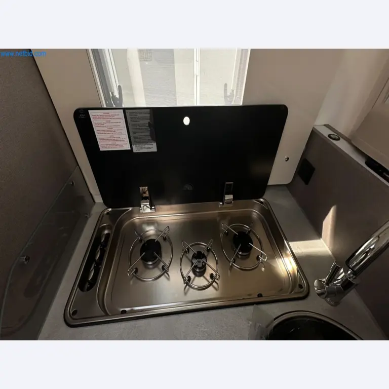 Motorhomes and recreational vehicles, travel trailers, caravan accessories, trucks, office and workshop equipment-4