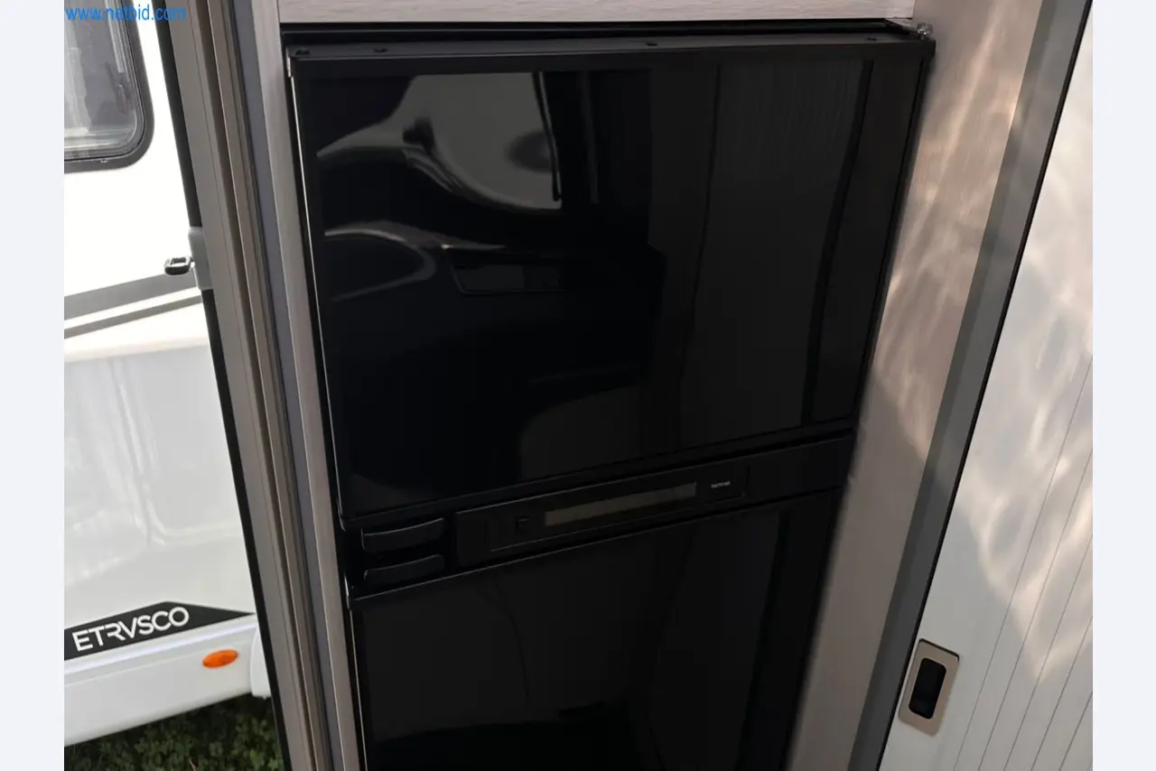 Motorhomes and recreational vehicles, travel trailers, caravan accessories, trucks, office and workshop equipment-5