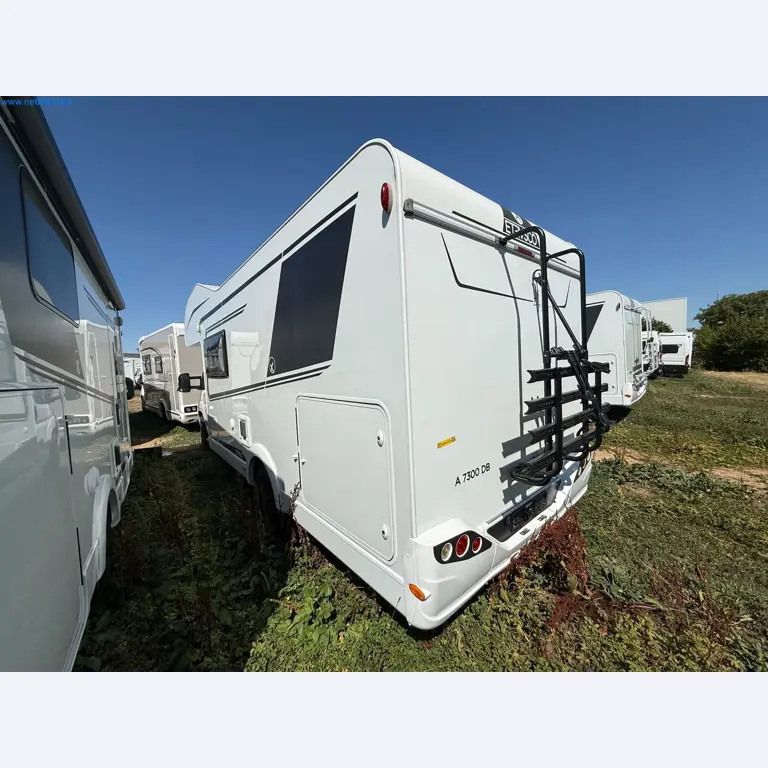 Motorhomes and recreational vehicles, travel trailers, caravan accessories, trucks, office and workshop equipment-11