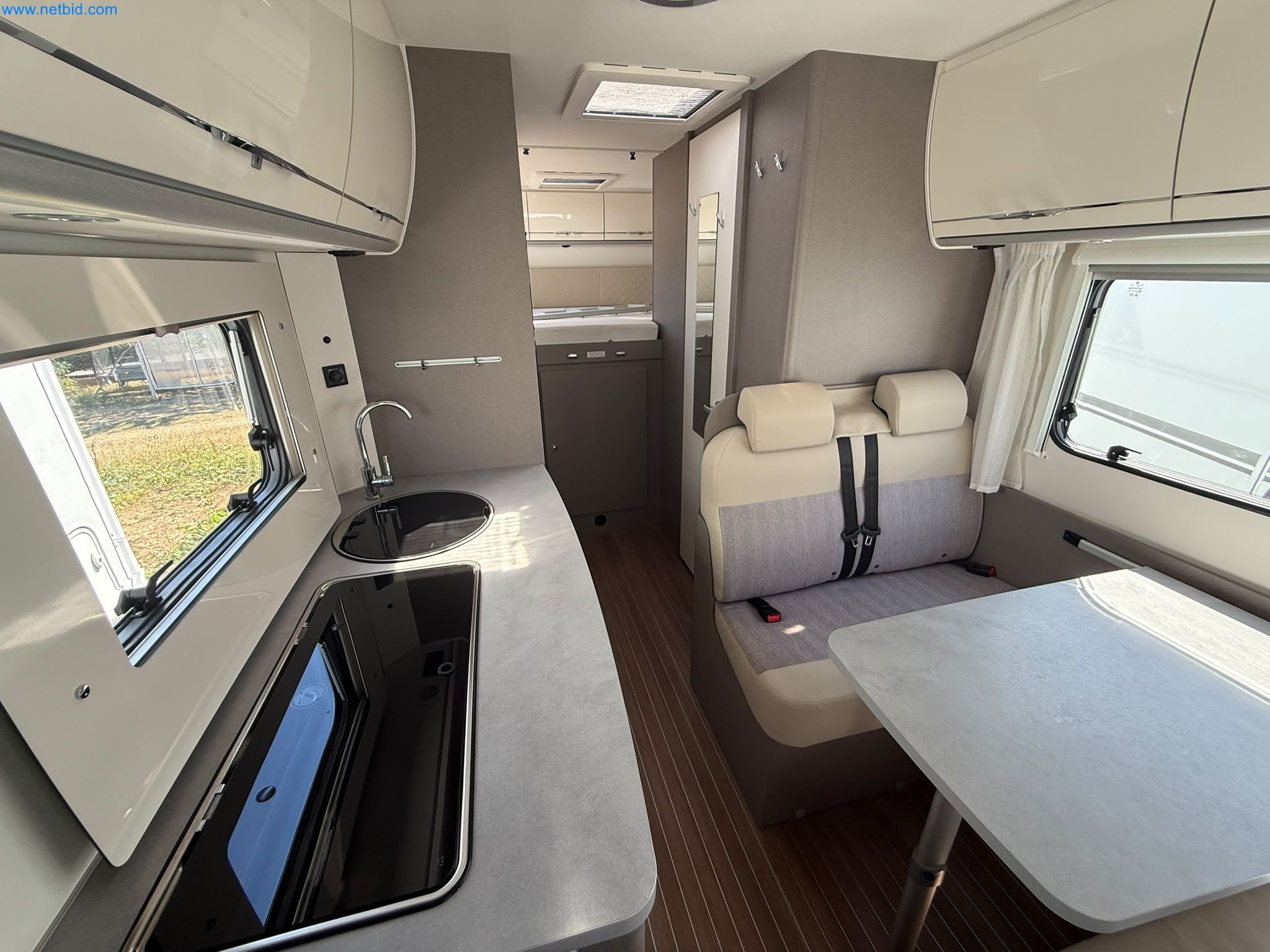 Motorhomes and recreational vehicles, travel trailers, caravan accessories, trucks, office and workshop equipment-18