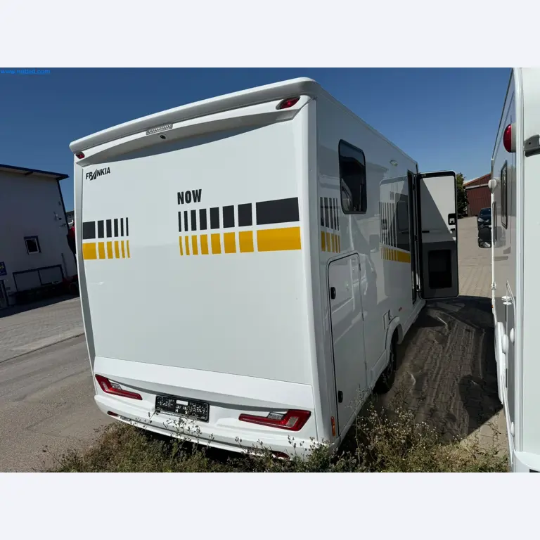 Motorhomes and recreational vehicles, travel trailers, caravan accessories, trucks, office and workshop equipment-7