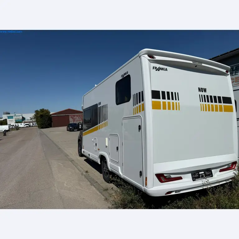 Motorhomes and recreational vehicles, travel trailers, caravan accessories, trucks, office and workshop equipment-9