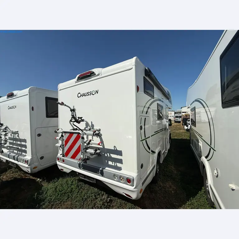 Motorhomes and recreational vehicles, travel trailers, caravan accessories, trucks, office and workshop equipment-12