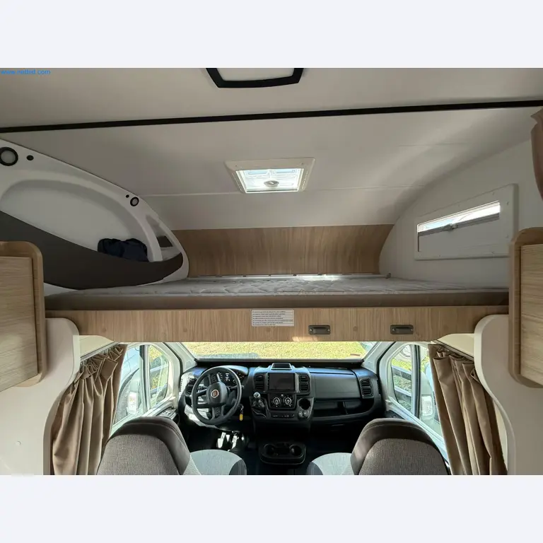 Motorhomes and recreational vehicles, travel trailers, caravan accessories, trucks, office and workshop equipment-13