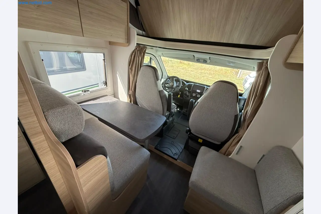Motorhomes and recreational vehicles, travel trailers, caravan accessories, trucks, office and workshop equipment-4