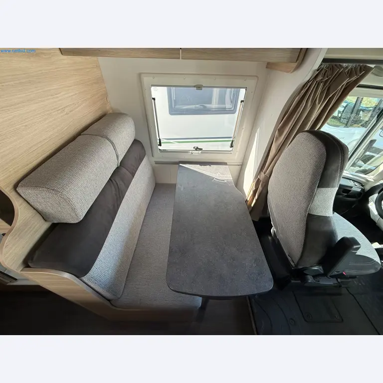 Motorhomes and recreational vehicles, travel trailers, caravan accessories, trucks, office and workshop equipment-6
