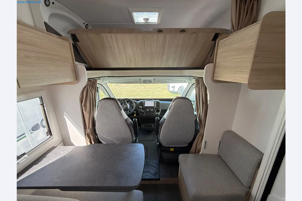 Motorhomes and recreational vehicles, travel trailers, caravan accessories, trucks, office and workshop equipment-9