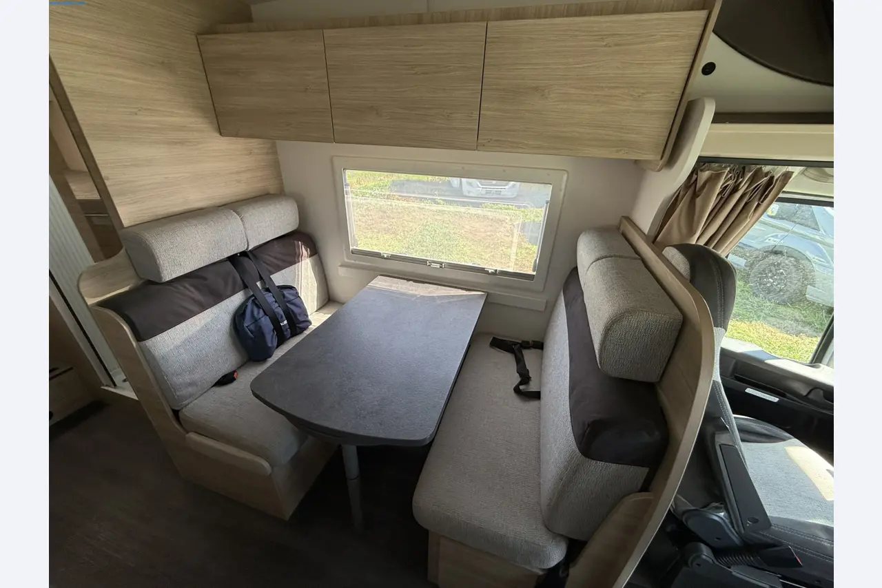 Motorhomes and recreational vehicles, travel trailers, RV accessories, trucks, office and workshop equipment-12