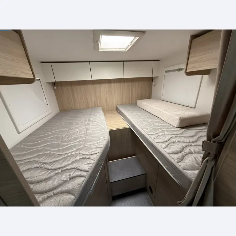 Motorhomes and recreational vehicles, travel trailers, RV accessories, trucks, office and workshop equipment-14