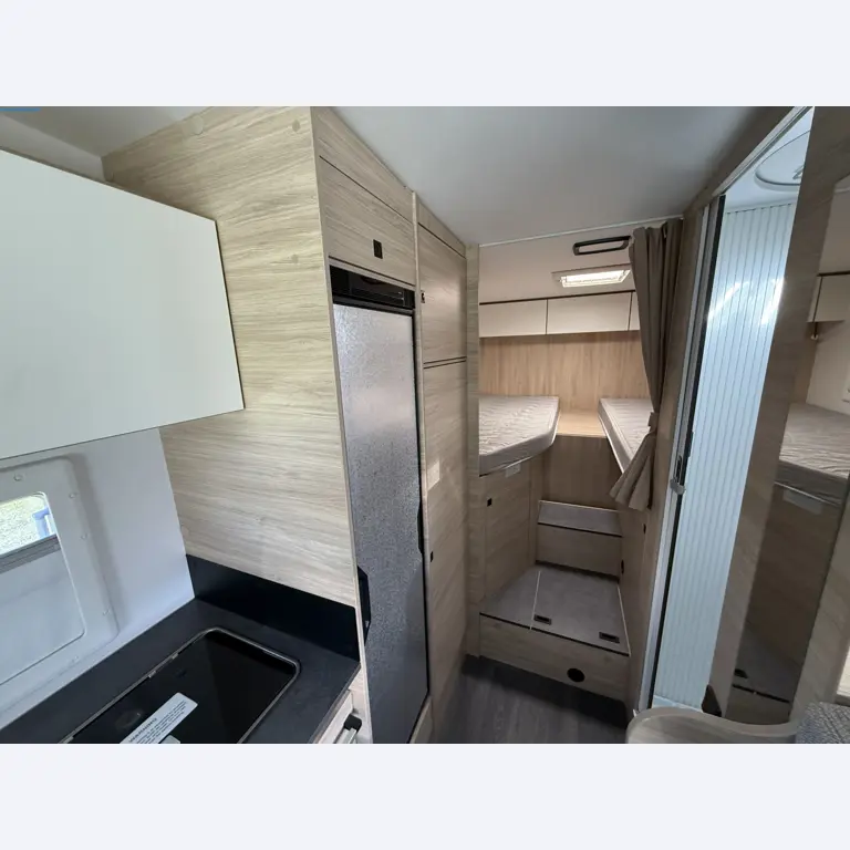 Motorhomes and recreational vehicles, travel trailers, RV accessories, trucks, office and workshop equipment-15