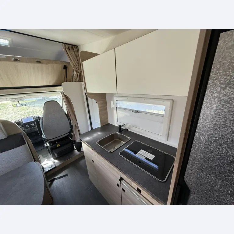 Motorhomes and recreational vehicles, travel trailers, RV accessories, trucks, office and workshop equipment-16