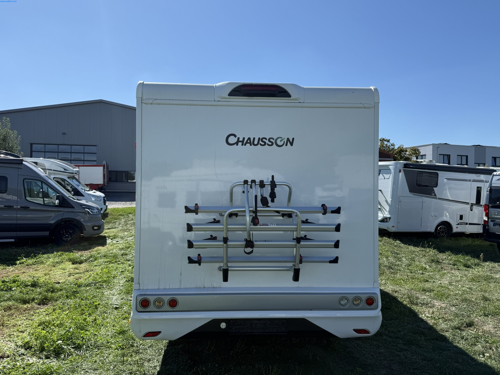 Motorhomes and recreational vehicles, travel trailers, RV accessories, trucks, office and workshop equipment-4