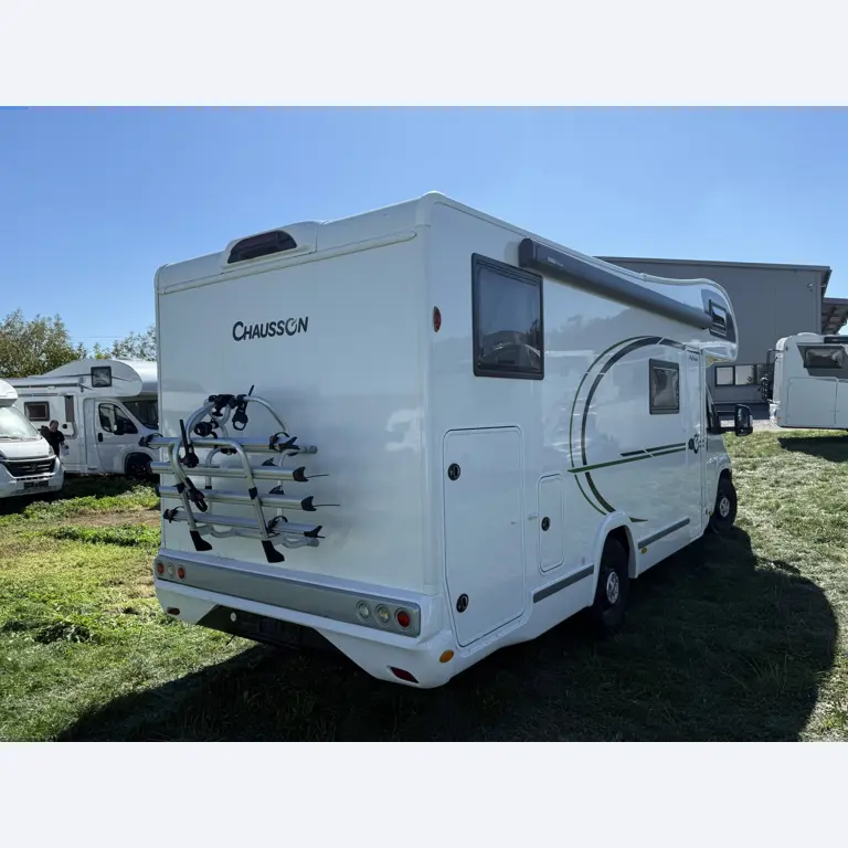 Motorhomes and recreational vehicles, travel trailers, RV accessories, trucks, office and workshop equipment-5